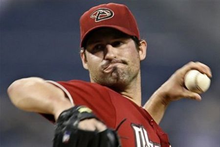 Club Brings Back Lefty